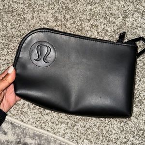 Lululemon black pouch